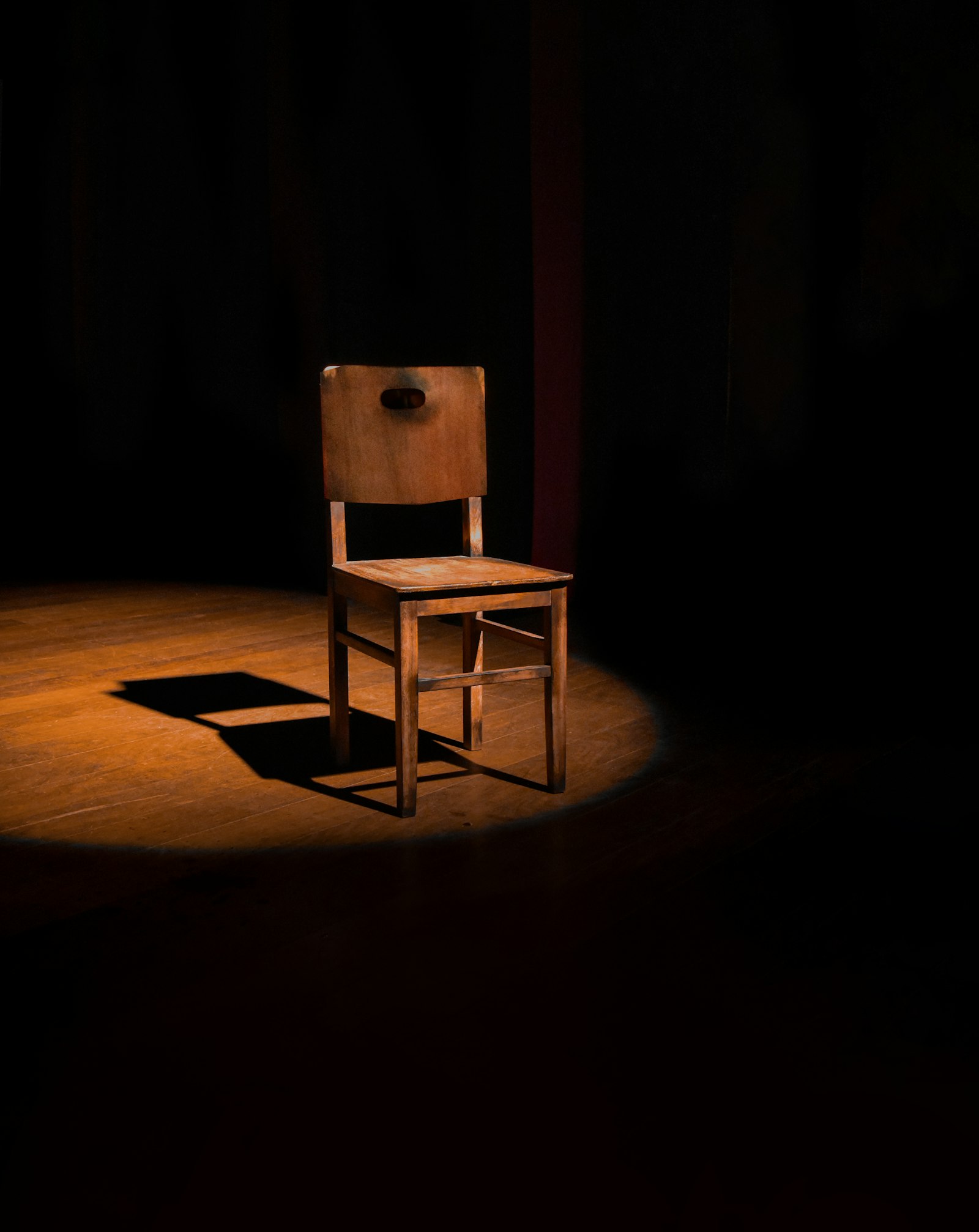 An oak bench with books